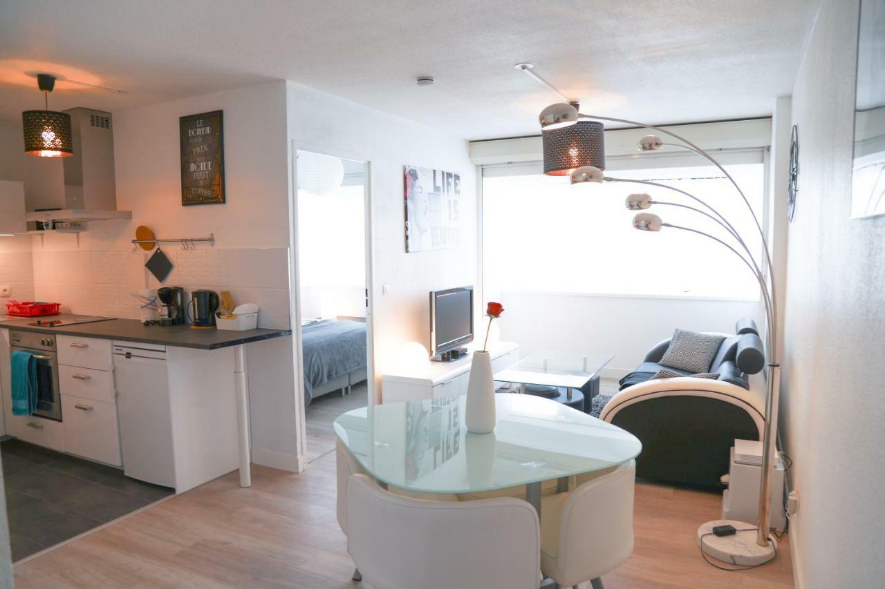 Appartements Du Leman - Proches Geneve - Parkings Prives Gratuits 안마스 외부 사진