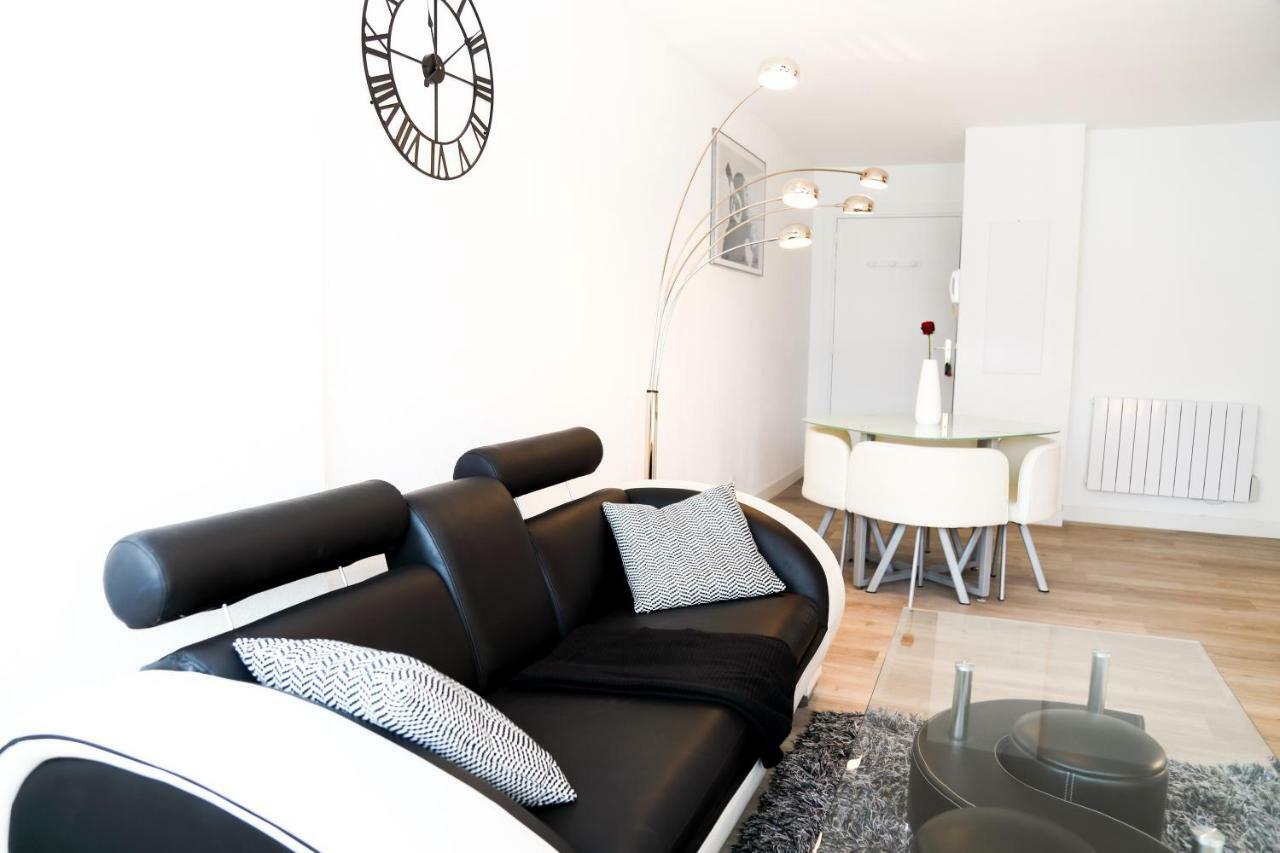 Appartements Du Leman - Proches Geneve - Parkings Prives Gratuits 안마스 외부 사진